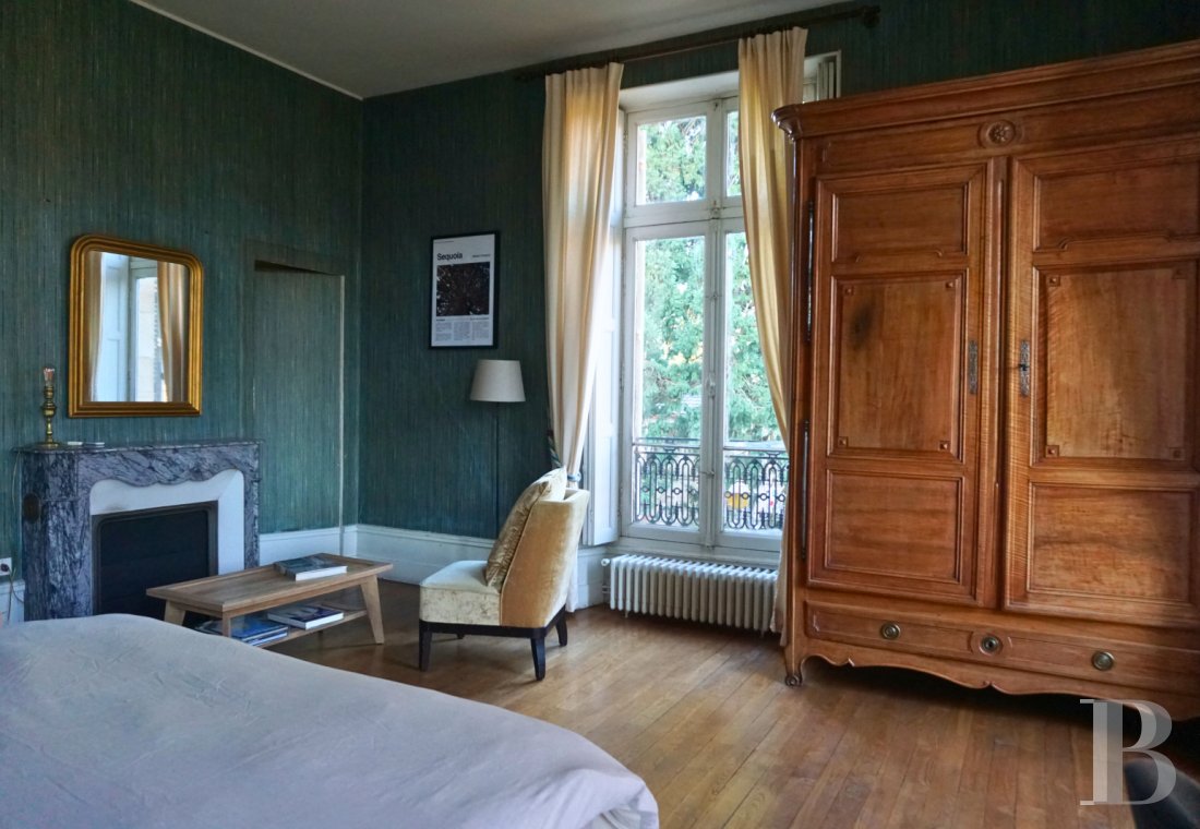 En Saône-et-Loire, au cœur de la ville d’Autun, une demeure d’inspiration palladienne dans un parc de près d’un hectare - photo  n°9